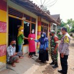 16293872-b6f9-49e0-a108-8d4e529f5ea6