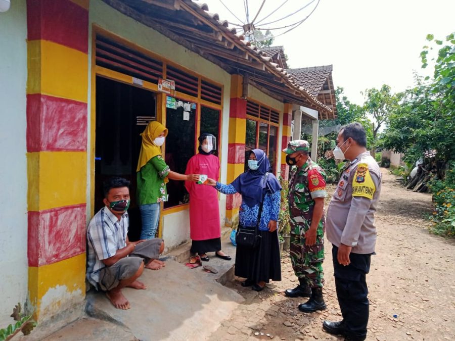 16293872-b6f9-49e0-a108-8d4e529f5ea6