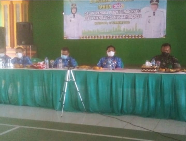 dba45c4d-79dd-4d13-b6a9-e919907ef8c2