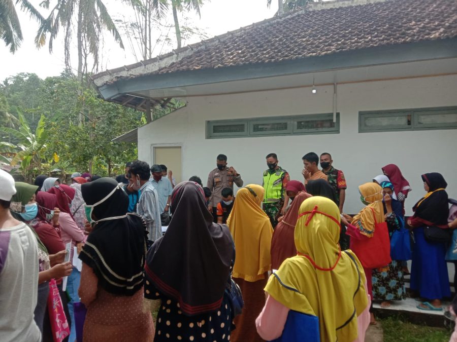 fb801e03-5aff-4a4b-9583-194a8c8ae31c