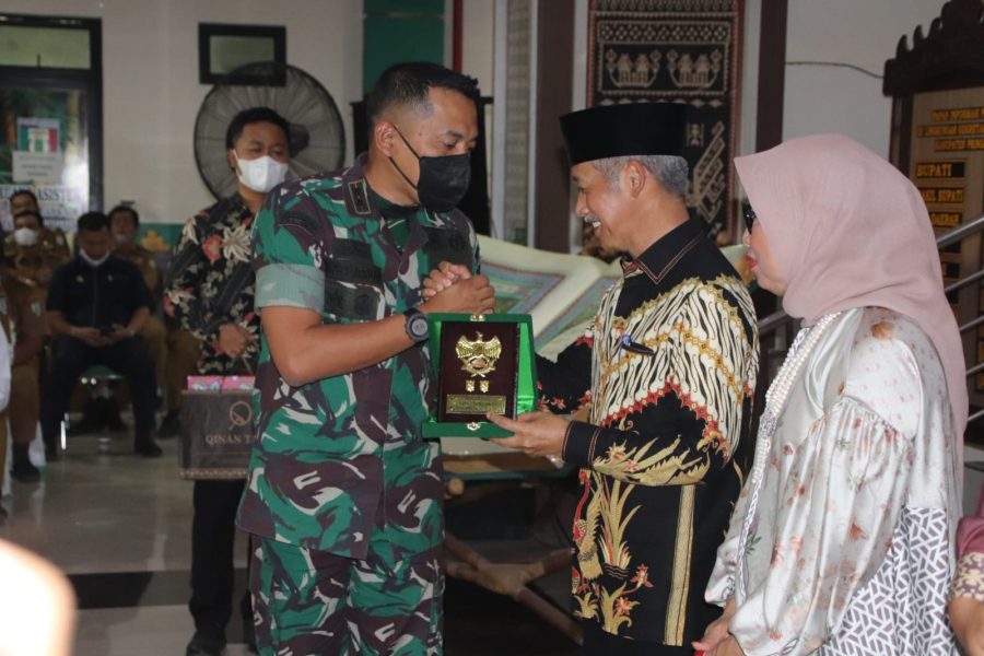 ee5d55f4-605f-4c9c-8410-bfb40d53447a